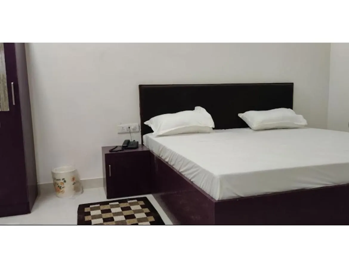 Hotel Raj Inn, Agra Agra  Homestay Agra (Uttar Pradesh)