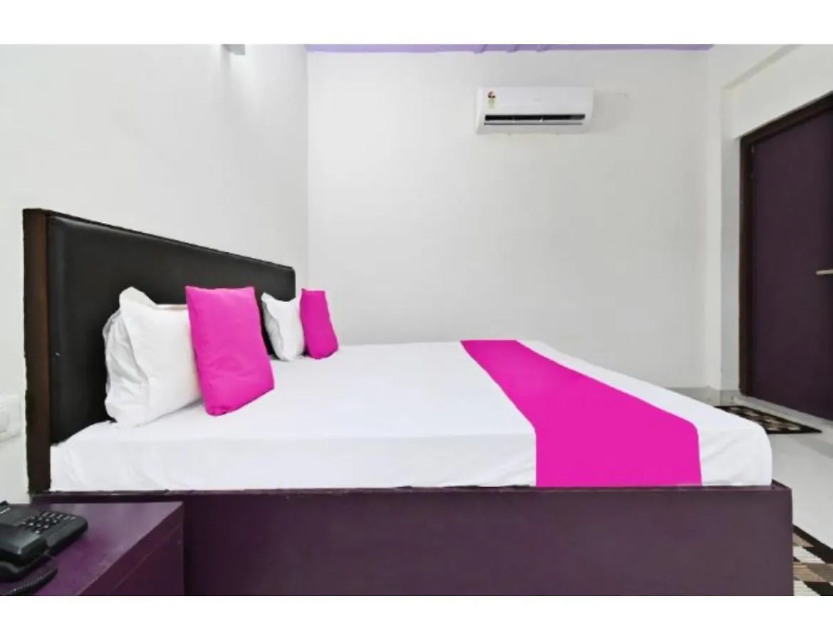 Hotel Raj Inn, Agra Agra  0*, Agra (Uttar Pradesh)